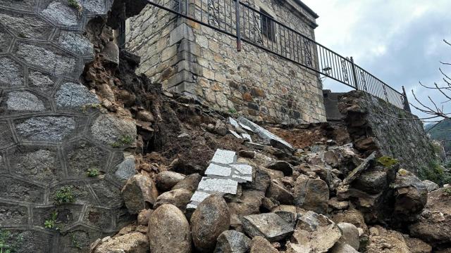 El muro de la iglesia de Piedralaves se derrumba
