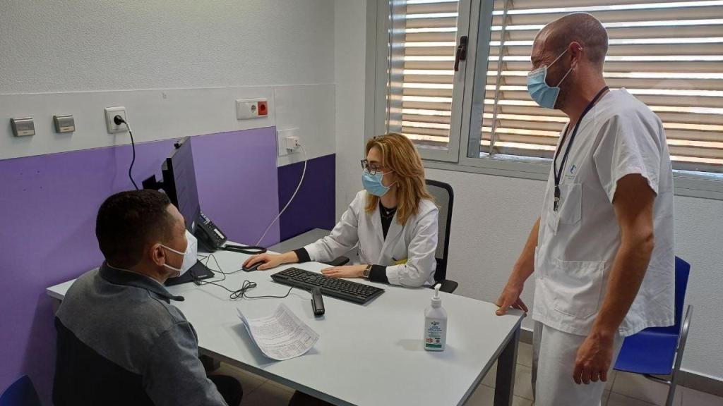 Un paciente en consulta médica. Imagen de archivo.