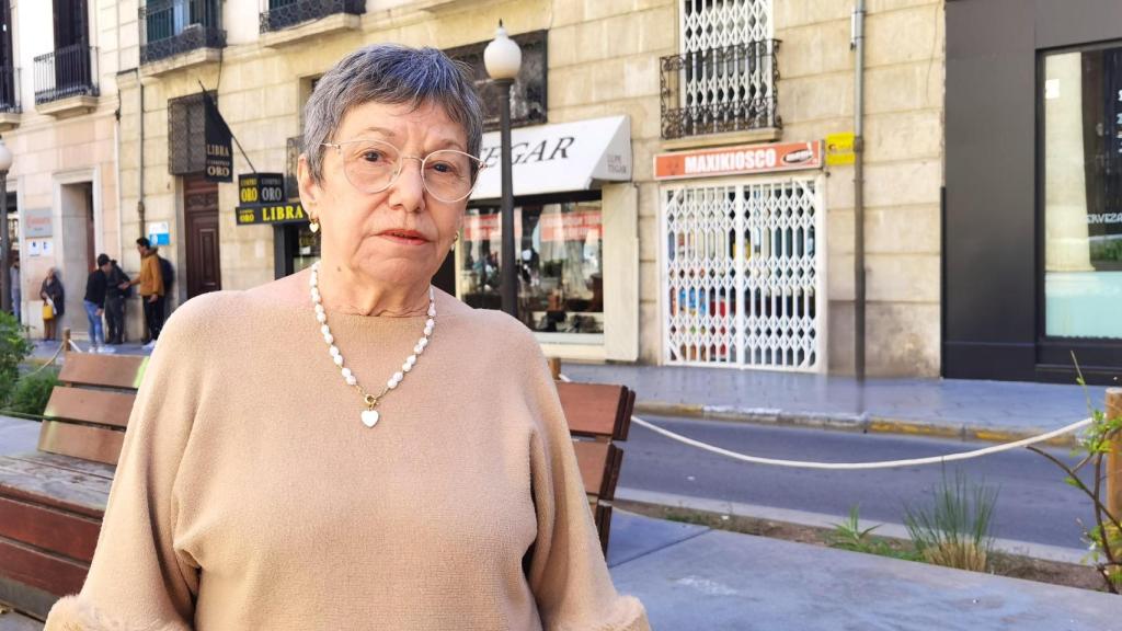 Nohemí Martínez, vicepresidenta de la Fundación Alzhéimer España en su visita a Alicante.