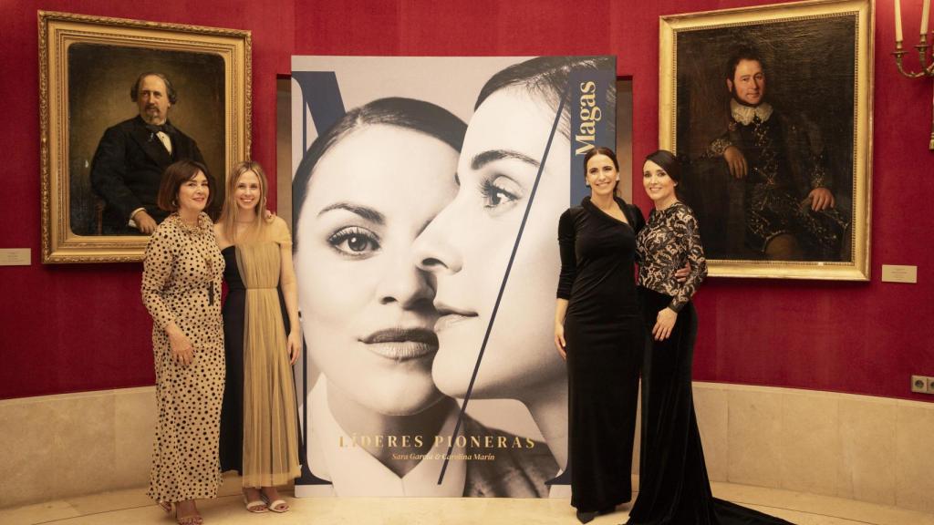 De derecha a izquierda: Cruz Sánchez de Lara, vicepresidenta ejecutiva de EL ESPAÑOL y editora de Magas; Ana Núñez-Milara, directora de la revista; Aránzazu García, redactora jefa; Charo Izquierdo, consejera.