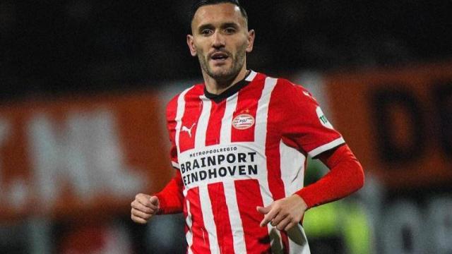 El coruñés Lucas Pérez con la camiseta del PSV.