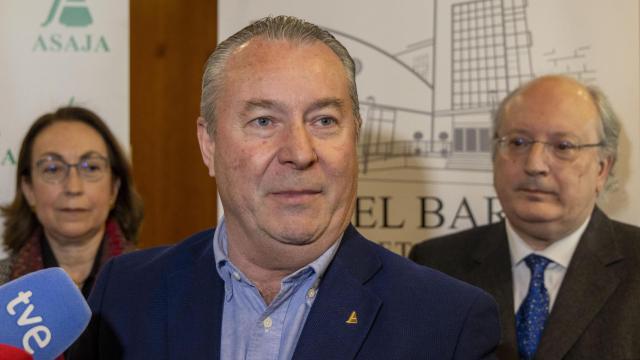 El presidente de Asaja Castilla y León, Donaciano Dujo; junto al presidente del CESCyL, Enrique Cabero