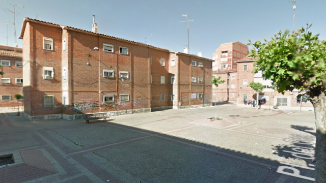 Plaza de Las Delicias en la que fueron detenidos los ladrones