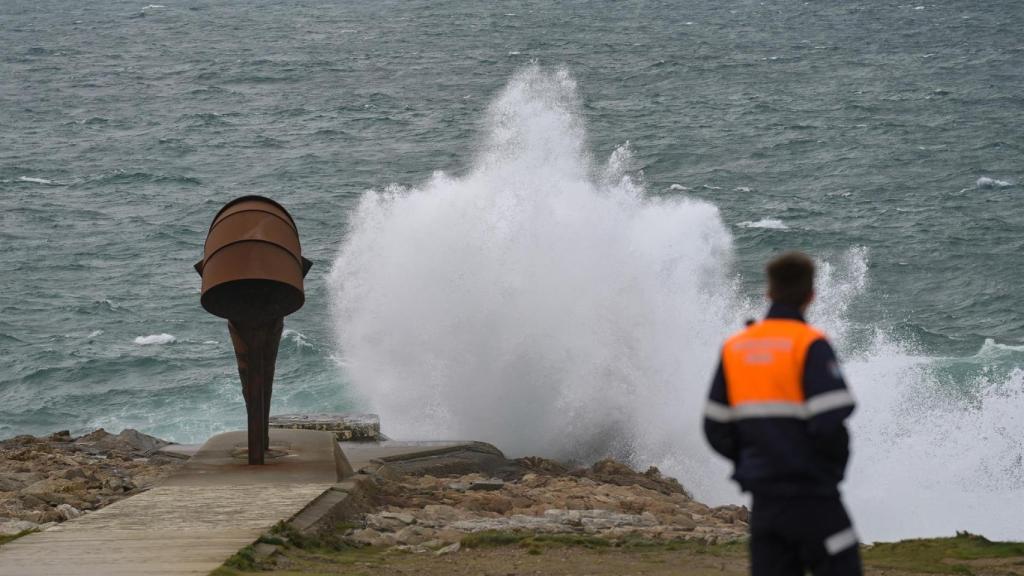 Salvamento marítimo en el entorno de la Torre de Hércules