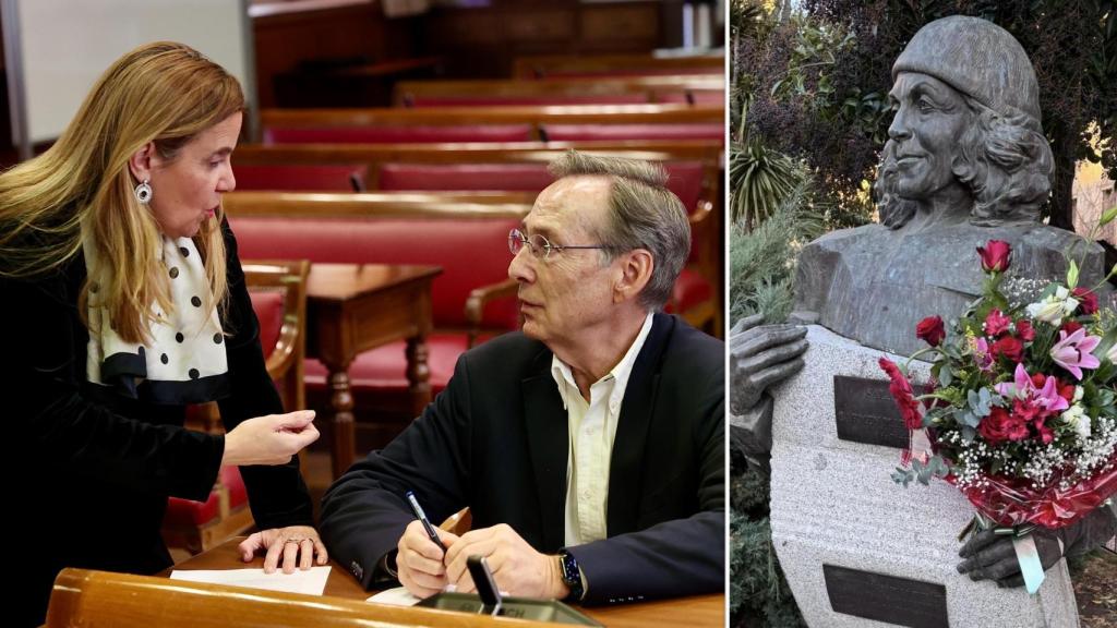 Los senadores del PP por Salamanca, Esther del brío y Gonzalo Robles, junto a una imagen de la estatua de Carmen Martín Gaite en Salamanca