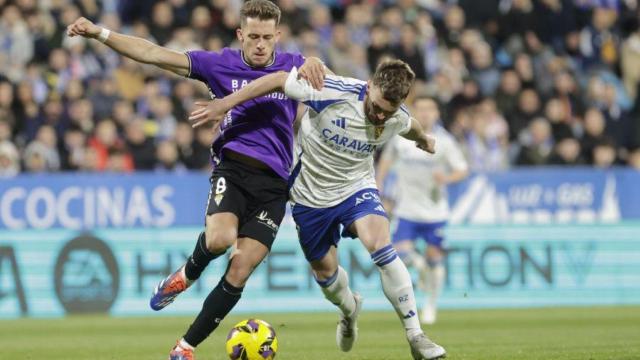 Soberón en una disputa de partido.