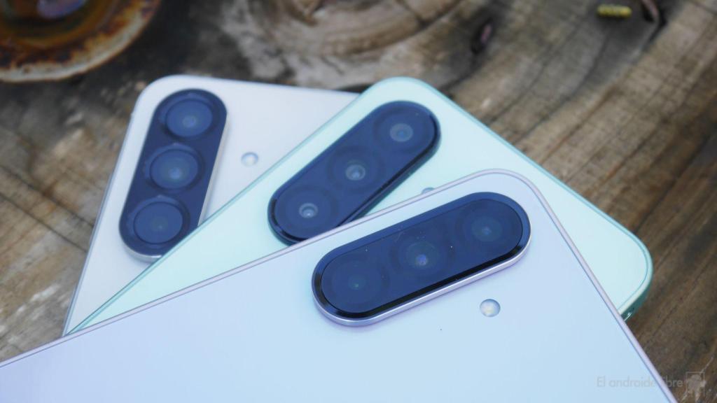 Samsung Galaxy A56, A36 y A26