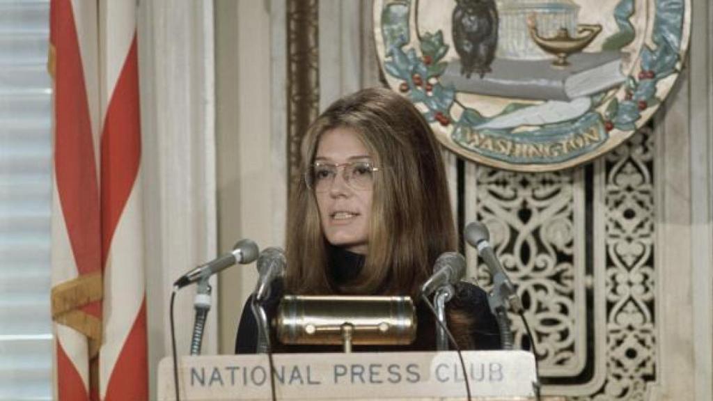 La periodista en 1972 hablando en el Club Nacional de Prensa.
