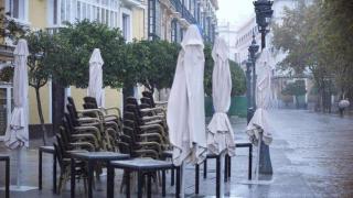 Imagen de archivo de lluvia sobre el Centro de Sevilla.