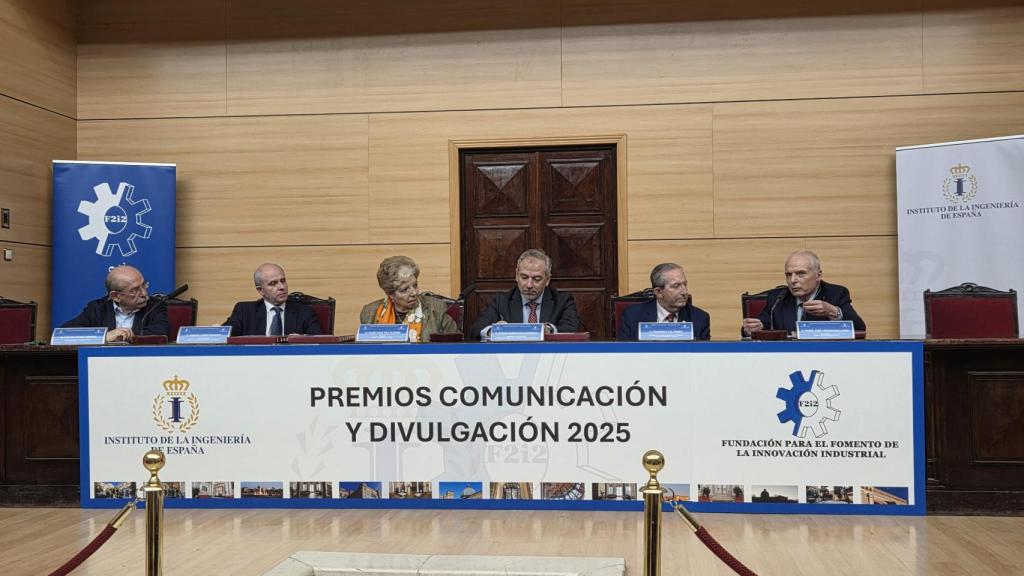 Acto de entrega en Madrid este 24 de marzo de los Premios de Comunicación y Divulgación de la Ingeniería Española 2024 del Instituto de Ingeniería de España (IIE) y la Fundación para el Fomento de la Innovación Industrial (F2i2).