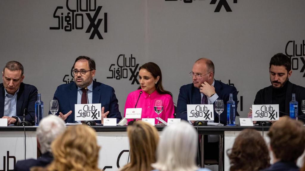 Núñez y Tellado en la conferencia del Club Siglo XXI en Madrid. Foto: PP.
