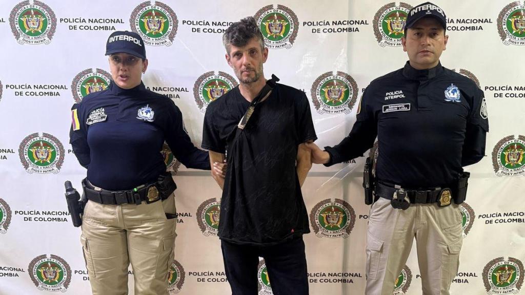 Raúl Déniz Santana, después de haber sido detenido por las autoridades colombianas en la ciudad de Medellín.