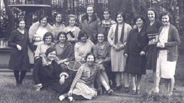 Estudiantes de la Residencia de Señoritas.