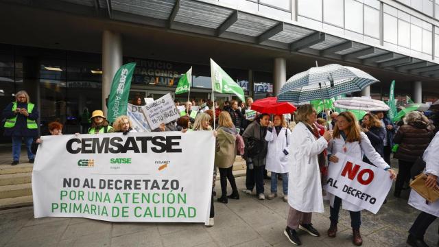 Imagen de archivo de la concentración de los profesionales sanitarios ante la consejería de Sanidad