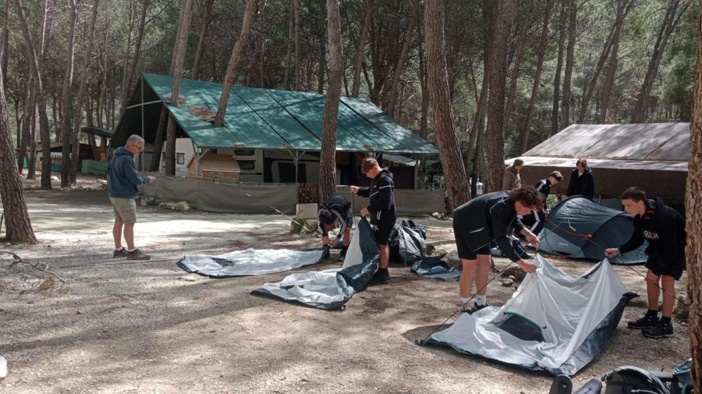 Alumnos del Elis Villamartín participando en el programa del Duque de Edimburgo
