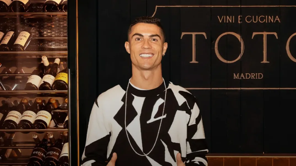 Cristiano Ronaldo en su restaurante de Madrid.