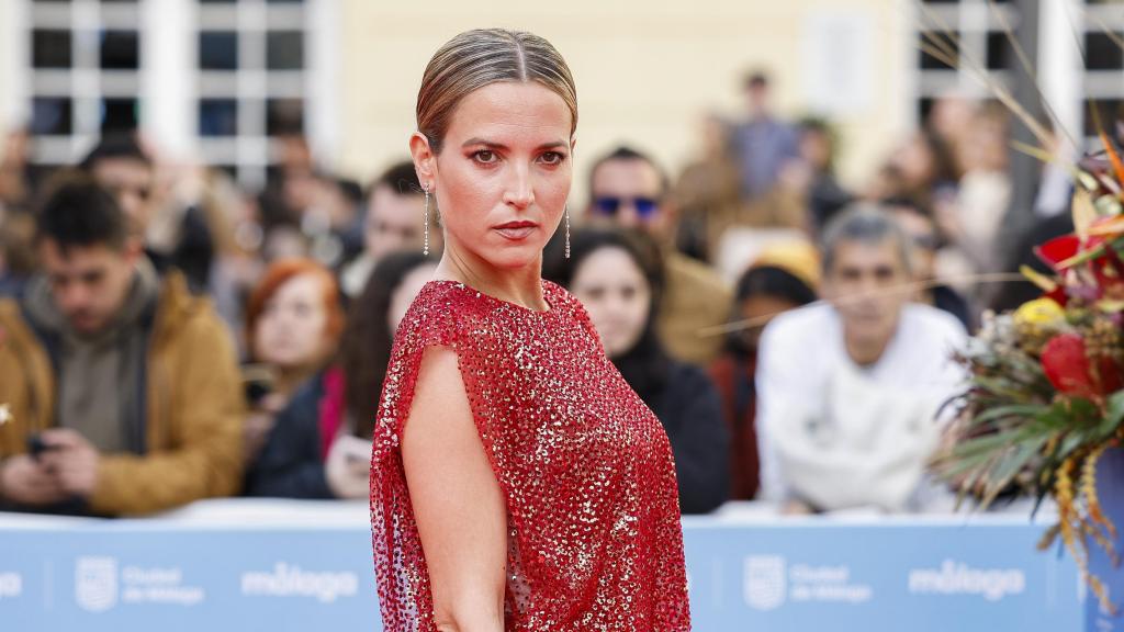 Ana Fernández en la alfombra roja de clausura del Festival de Málaga 2025.