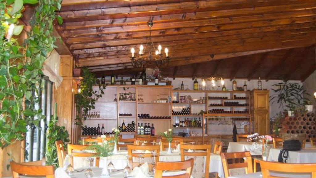 Interior del restaurante Os do Resero