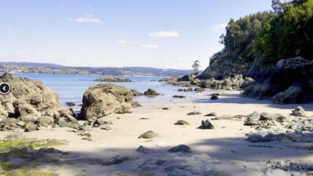 Aparece un cuerpo en una batea en la playa de Arnela en Sada (A Coruña)