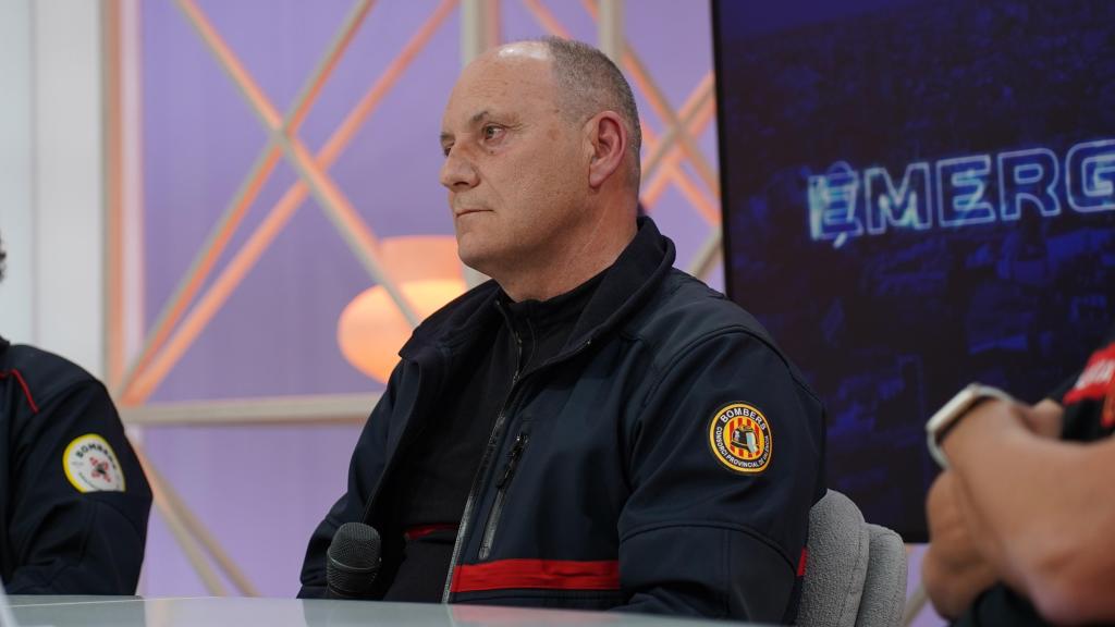 Ramón Pérez, jefe de la UREC del Consorcio Provincial de Bomberos de Valencia, en la presentación de la serie 'Emergències'. EE