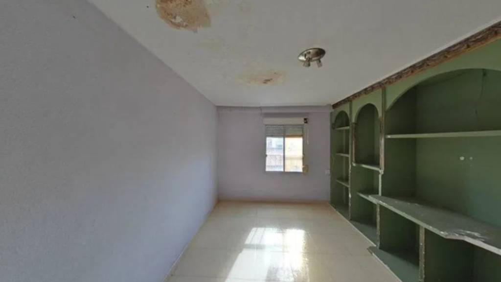 Piso okupado a la venta en Elche