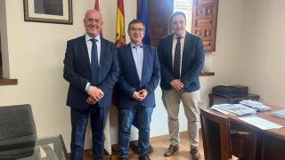 Emilio Bravo, Carlos Ángel Devia y Sergio Moreno durante el encuentro.