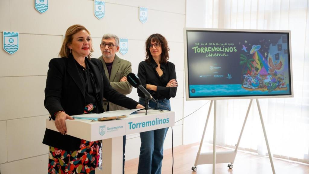 Margarita del Cid, Francisco García y Cristina Consuegra en la presentación.