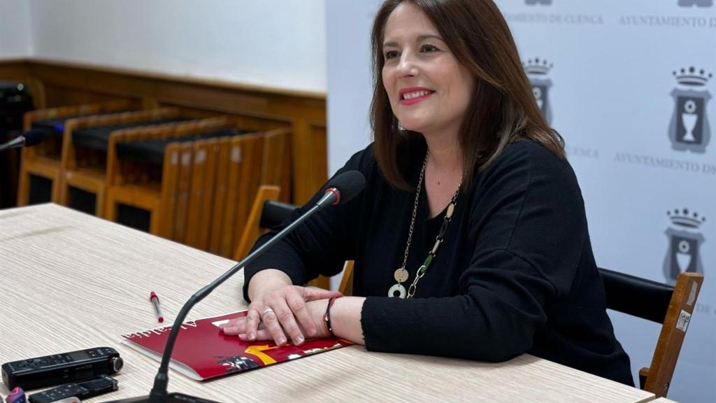 La portavoz del equipo de Gobierno de Cuenca, Saray Portillo, este martes en rueda de prensa.