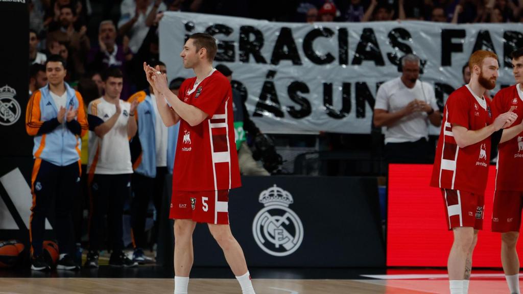 Causeur, en su recibimiento en el Movistar Arena.