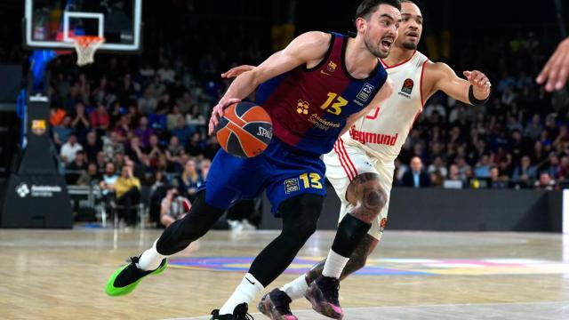 Satoransky se lleva el esférico en el partido ante el Bayern.