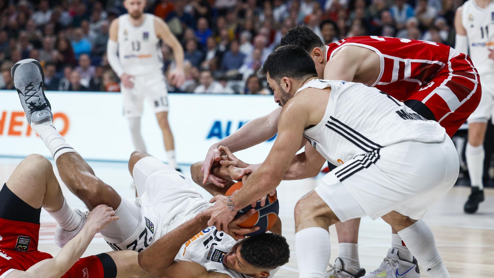 Real Madrid 96 - 89 Olimpia Milán: El Real Madrid no da ninguna opción ...