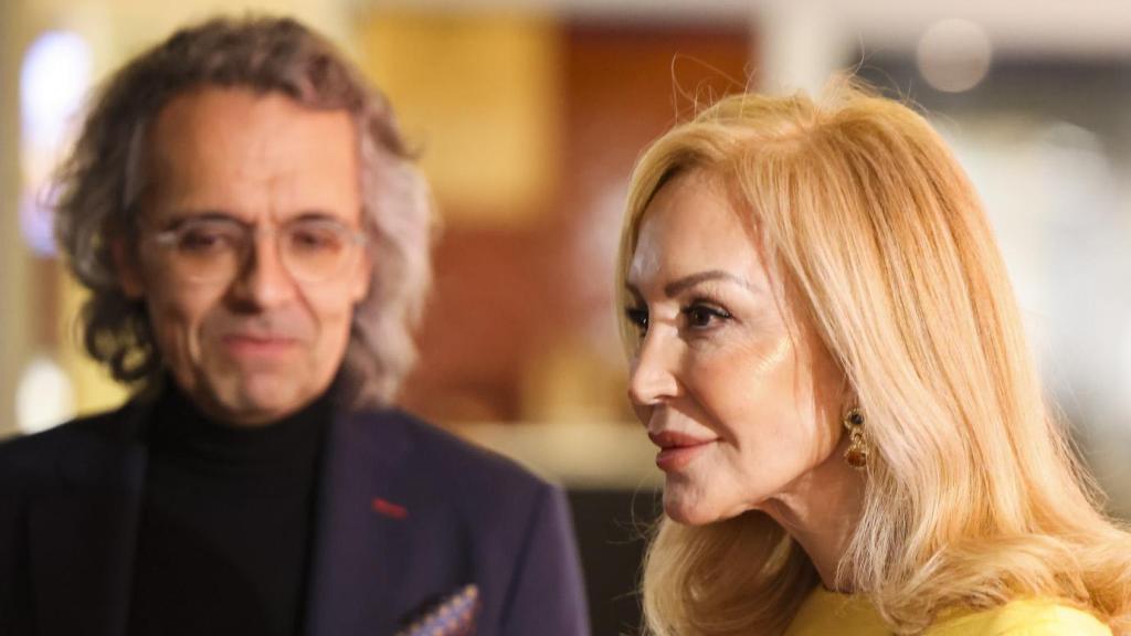 Carmen Lomana y Jesús Arroyo en ARCO el pasado 6 de marzo.