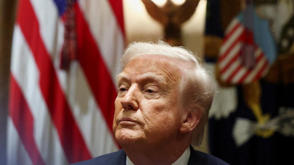 Donald Trump, durante una reunión con embajadores estadounidenses en la Casa Blanca.