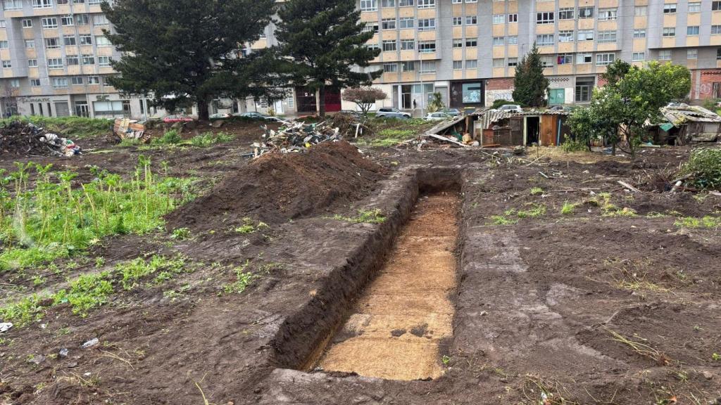 Trabajos de prospección arqueológica del Castrillón, en A Coruña.