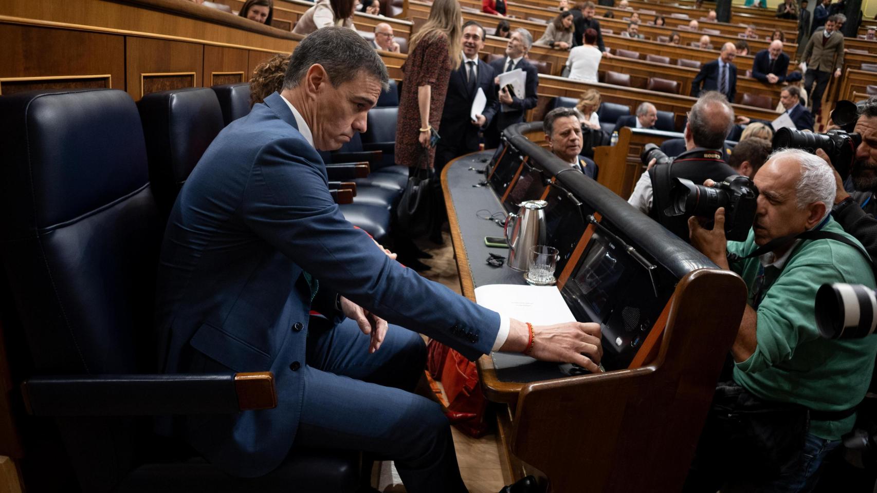 Pedro Sánchez, antes del inicio del debate sobre Defensa de este miércoles en el Congreso de los Diputados.