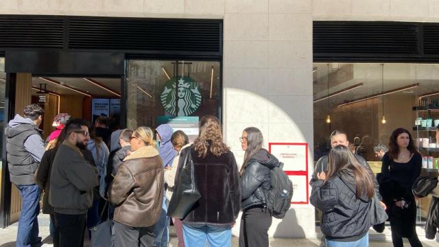 Apertura Starbucks en Zaragoza.