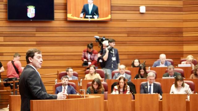 Mañueco  durante su intervención en la primera jornada del Debate de política general de la Junta de Castilla y León en las Cortes