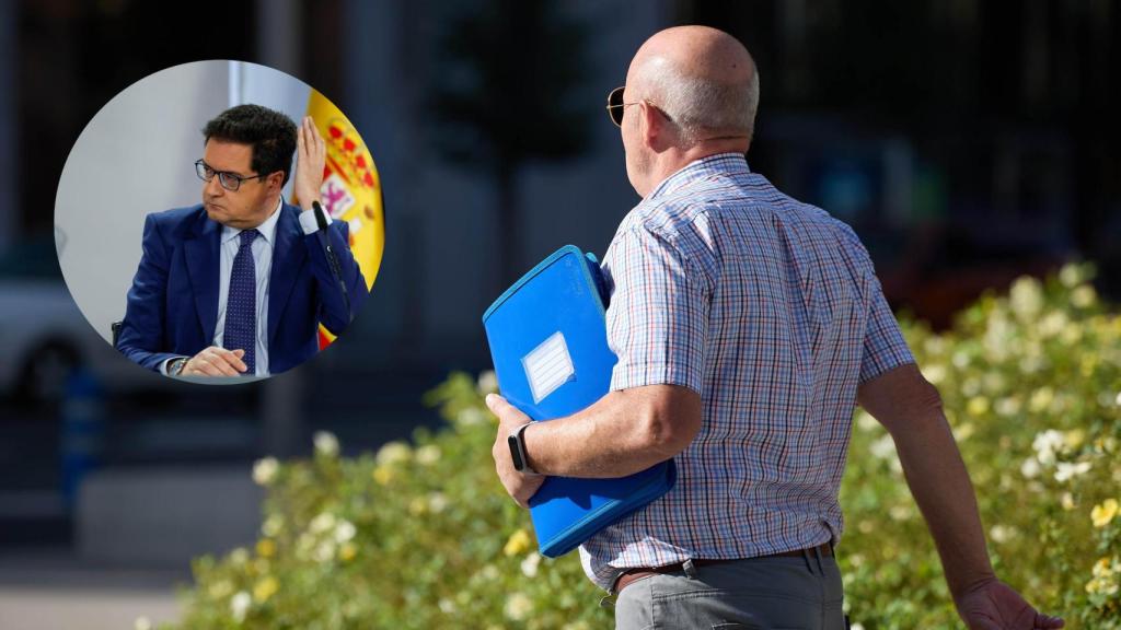 Montaje del ministro Óscar López y un trabajador público.