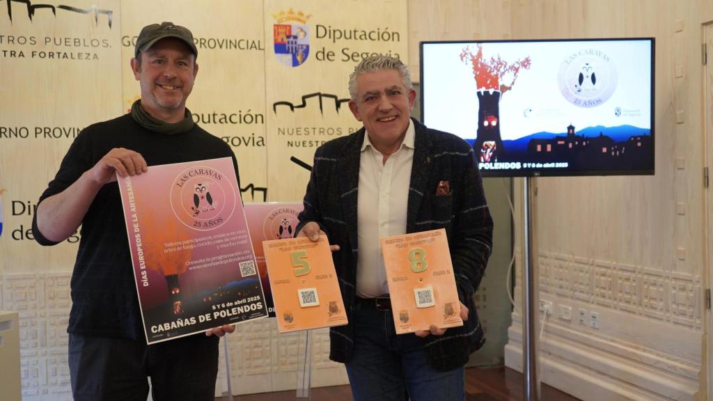 El vicepresidente primero de la Diputación y responsable del Área de Cultura, Juventud y Deportes, José María Bravo, en la presentación de las actividades con las que el Centro de Artesanía de Las Caravas celebrará sus bodas de plata.