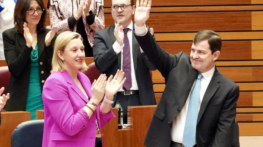 El presidente de la Junta, Alfonso Fernández Mañueco, durante el debate del estado de la Comunidad de este miércoles en las Cortes de Castilla y León