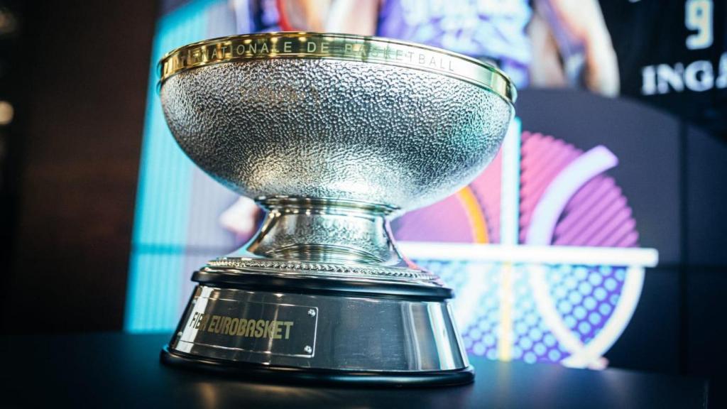 El trofeo del Europeo de baloncesto.
