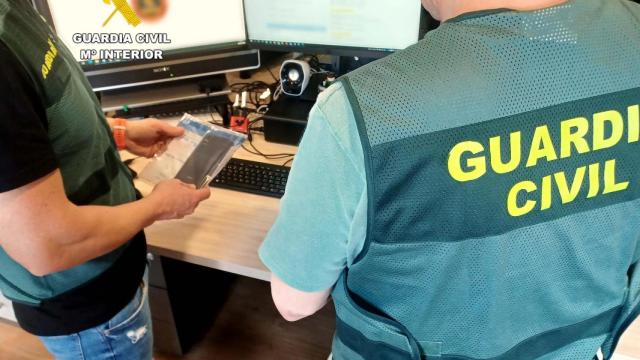 Estafa por Bizum en Moaña (Pontevedra): una mujer fue engañada por un falso policía para transferir 1.500 euros