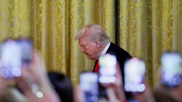 El presidente de Estados Unidos, Donald Trump, asiste a un evento del Mes de la Historia de la Mujer en la Casa Blanca en Washington.