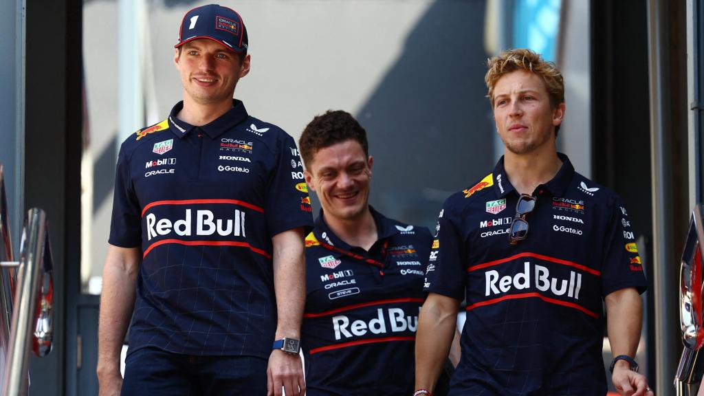 Max Verstappen junto con Liam Lawson.