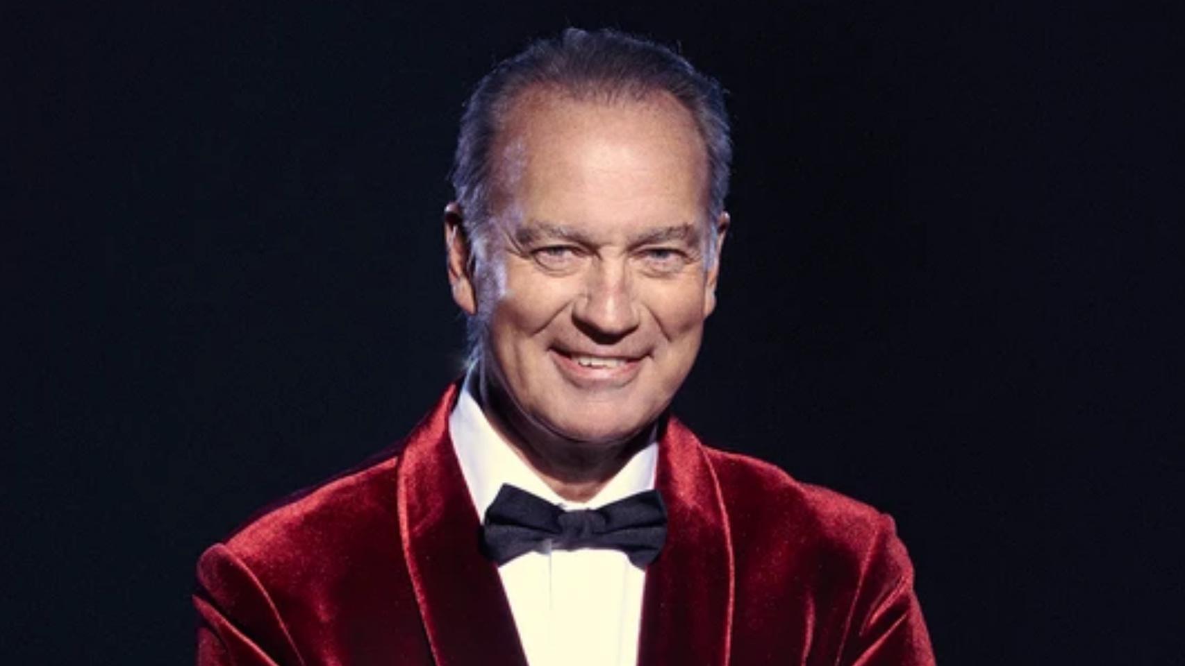 Posado oficial de Bertín Osborne como concursante de 'Tu cara me suena'.