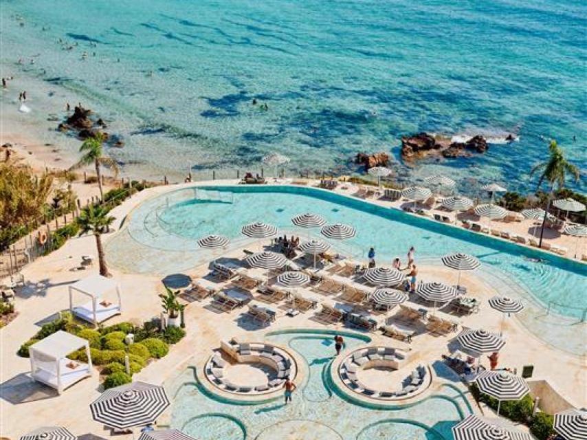 BLESS Ibiza reabre sus puertas para recibir las buenas temperaturas a partir de abril.