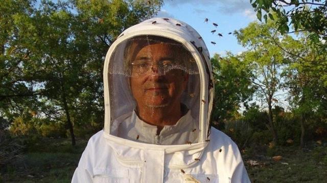 Javier Marigil también había recibido varios premios nacionales e internacionales como productor apícola.