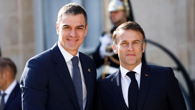 Pedro Sánchez y Emmanuel Macron este jueves en el Elíseo.