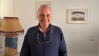 José Luis Pérez, de 59 años, sufrió acoso escolar por tener altas capacidades intelectuales.