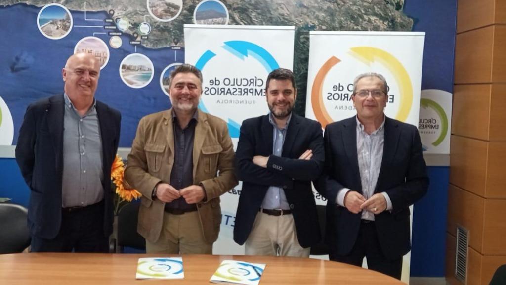 David Nierga, Adolfo Trigueros, Angel Recio y José Miguel Aragonés, tras la firma del acuerdo.